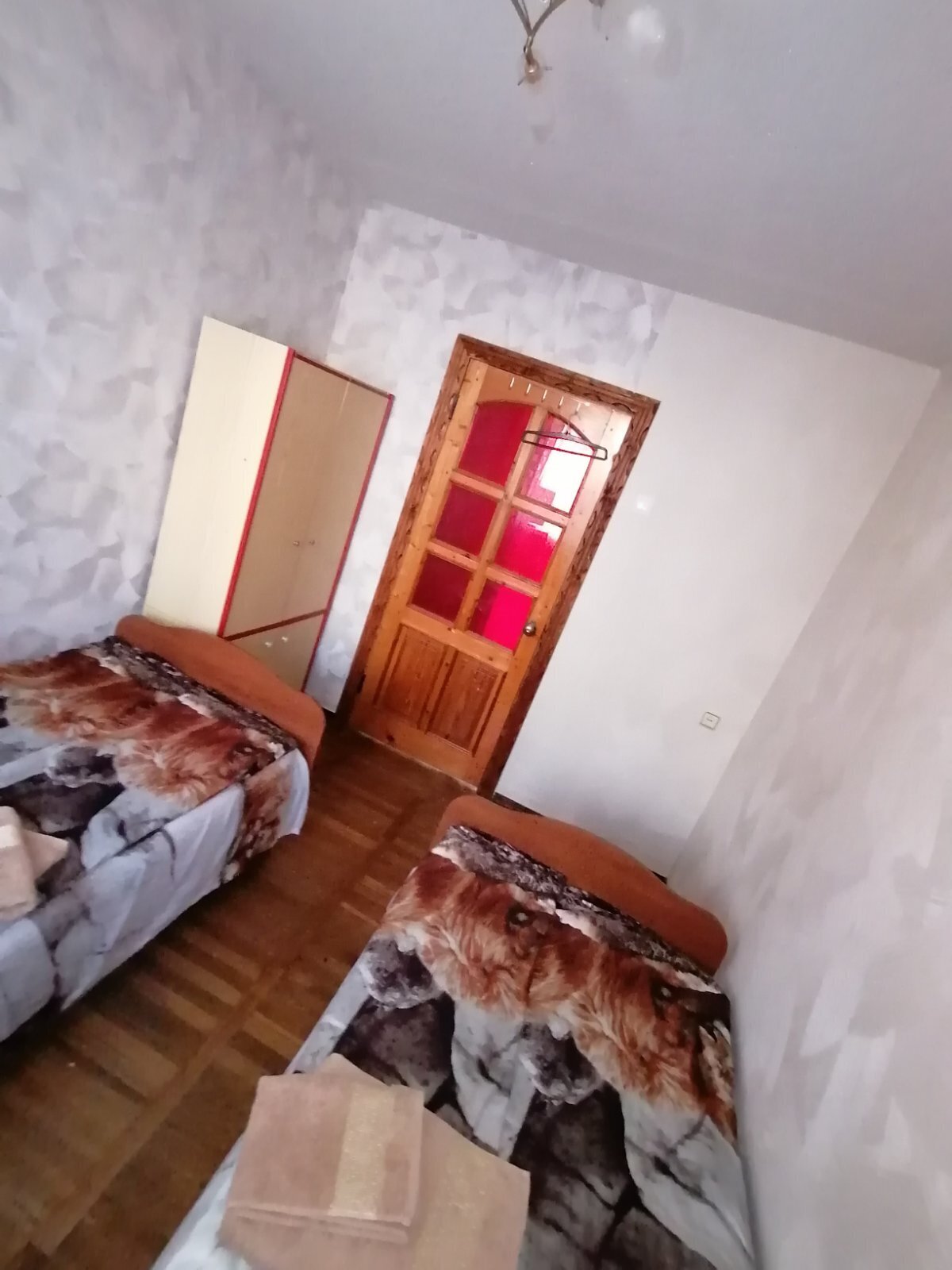 Четырехкомнатная квартира на сутки в Орша, ул. Воз-ан-Влен 11